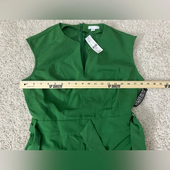 Women’s Large Green NY & Company Sleeveless Romper NWT - Picture 7 of 9